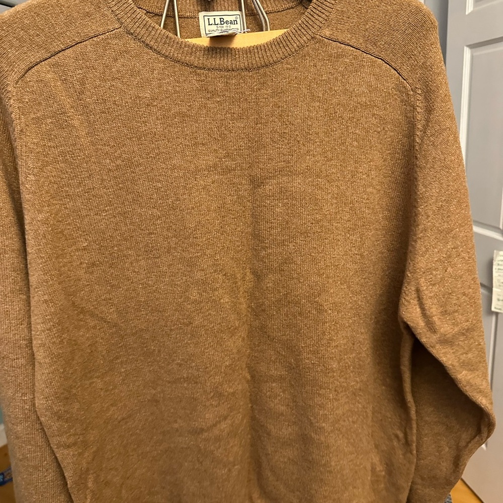 L.L. Bean Men's Tan Crewneck Sweater vintage L.L.Bean fall color